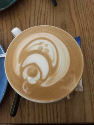 Latte Art ,,Piesek" w gdyńskiej kawiarni