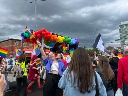 Zrobieni na szaro - zdjęcie do artykułu, marsz równości 2025 /fot. Eden Król